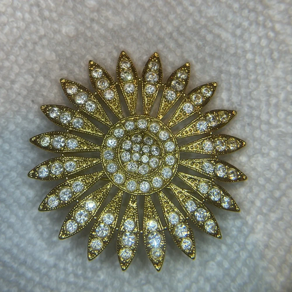 Vintage Sunflower Brooch Pin clear rhinestone gold tone metal